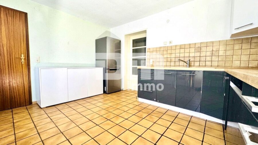 Natur pur - Einfamilienhaus am Ortsrand mit großem Grundstück, Carport und Terrasse - EG Wohnküche / Küchenzeile